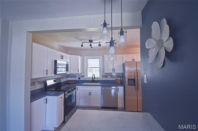 7740 General Sherman Lane, St Louis, MO 63123