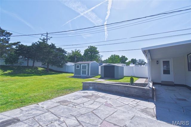 7740 General Sherman Lane, St Louis, MO 63123