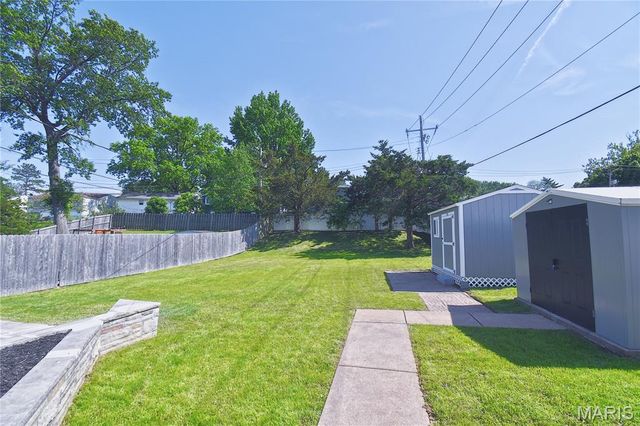 7740 General Sherman Lane, St Louis, MO 63123