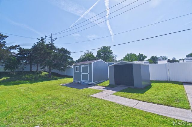 7740 General Sherman Lane, St Louis, MO 63123