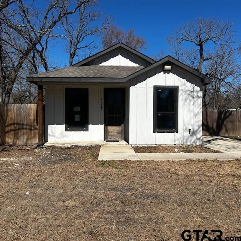 13982 E Travis Ln, Log Cabin, TX 75148