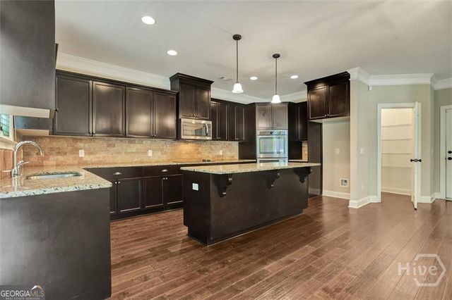 115 Cypress Loop, Bloomingdale, GA 31302