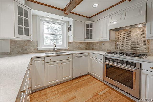 70 Westchester Rd, Amherst, NY 14221