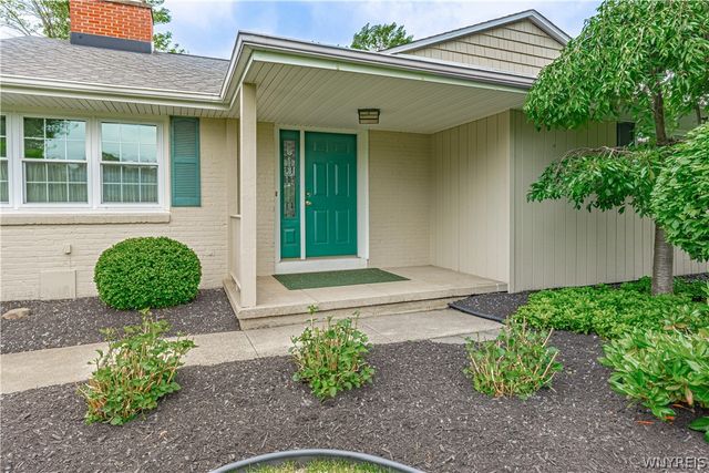 70 Westchester Rd, Amherst, NY 14221