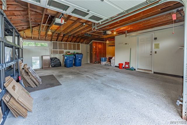 70 Westchester Rd, Amherst, NY 14221