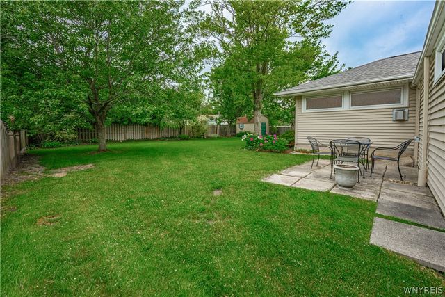 70 Westchester Rd, Amherst, NY 14221