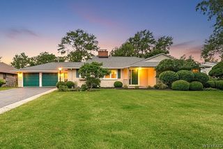 70 Westchester Rd, Amherst, NY 14221
