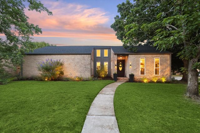 2227 Holly Knoll Street, Houston, TX 77077