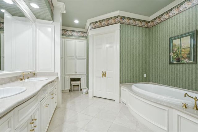 368 Millbrook Drive, Norman, OK 73072