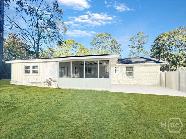 607 Dyches Drive, Savannah, GA 31406