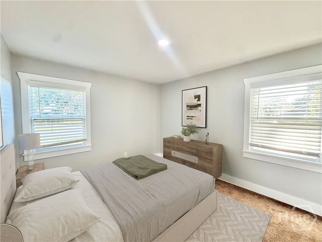 607 Dyches Drive, Savannah, GA 31406