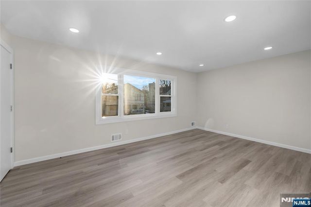 184 High Street 2, Hackensack, NJ 07601