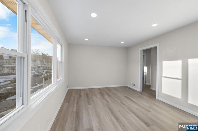 184 High Street 2, Hackensack, NJ 07601