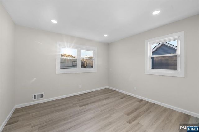 184 High Street 2, Hackensack, NJ 07601