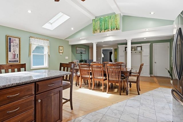 160 East St, South Hadley, MA 01075