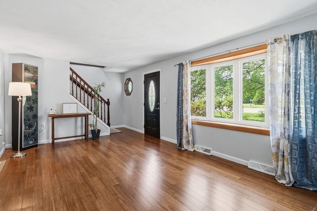 160 East St, South Hadley, MA 01075
