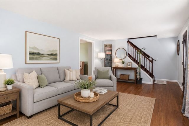 160 East St, South Hadley, MA 01075