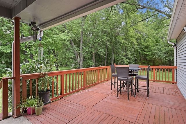 160 East St, South Hadley, MA 01075