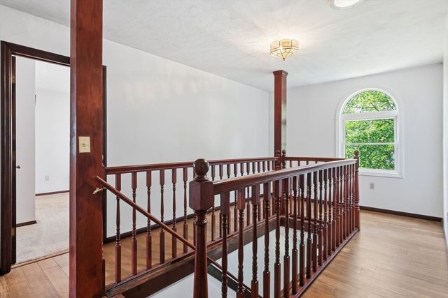 160 East St, South Hadley, MA 01075