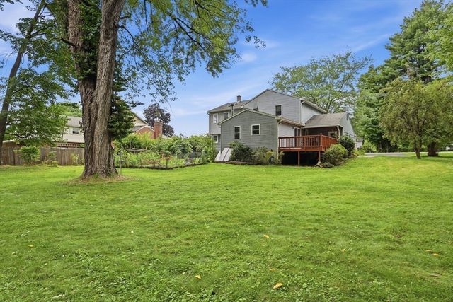 160 East St, South Hadley, MA 01075