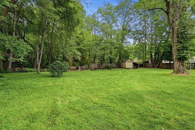 160 East St, South Hadley, MA 01075