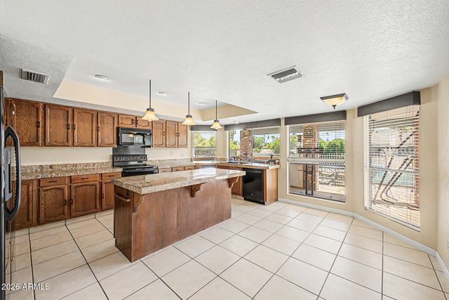 2031 W MADERO Avenue, Mesa, AZ 85202