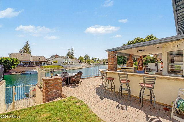 2031 W MADERO Avenue, Mesa, AZ 85202