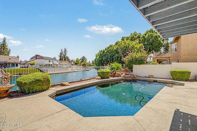 2031 W MADERO Avenue, Mesa, AZ 85202