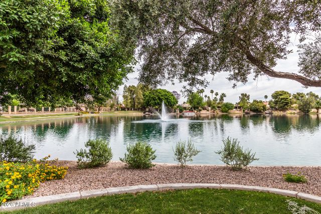 2031 W MADERO Avenue, Mesa, AZ 85202