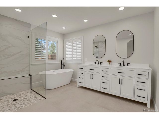 9267 S Cedar Hill Way, Lone Tree, CO 80124