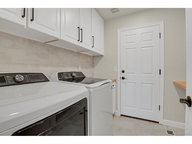 9267 S Cedar Hill Way, Lone Tree, CO 80124