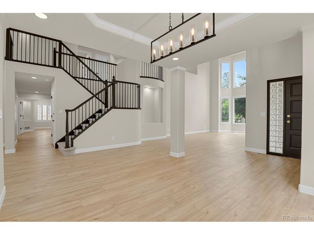 9267 S Cedar Hill Way, Lone Tree, CO 80124