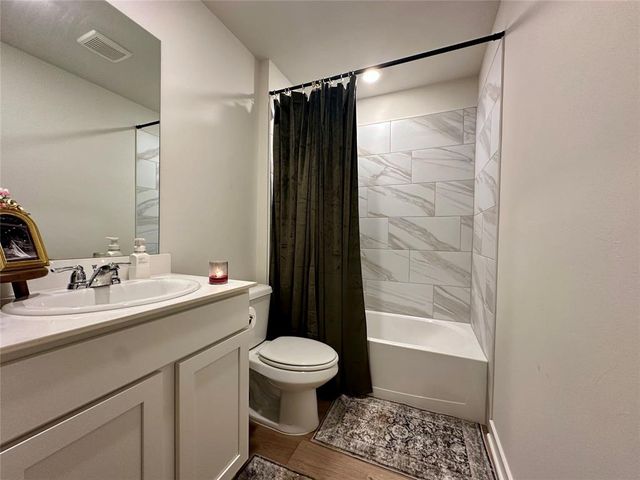 9049 NW 149th Street, Yukon, OK 73099