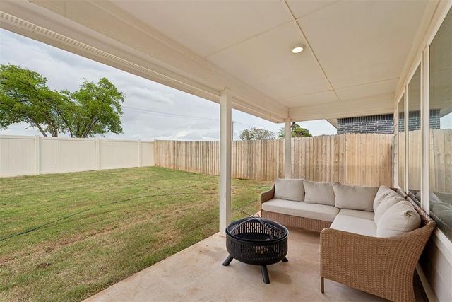 9049 NW 149th Street, Yukon, OK 73099