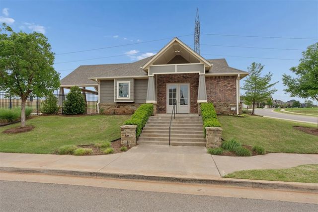 9049 NW 149th Street, Yukon, OK 73099