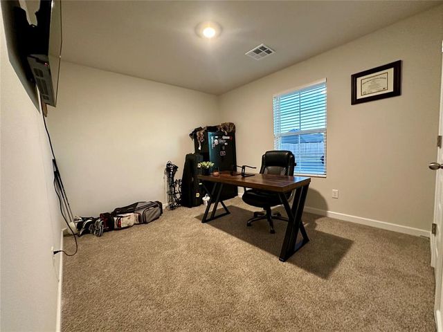 9049 NW 149th Street, Yukon, OK 73099