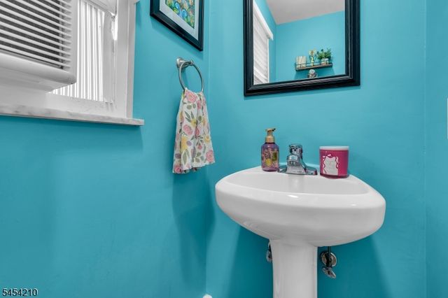 196 Asbury Anderson Road, Franklin Twp., NJ 08802