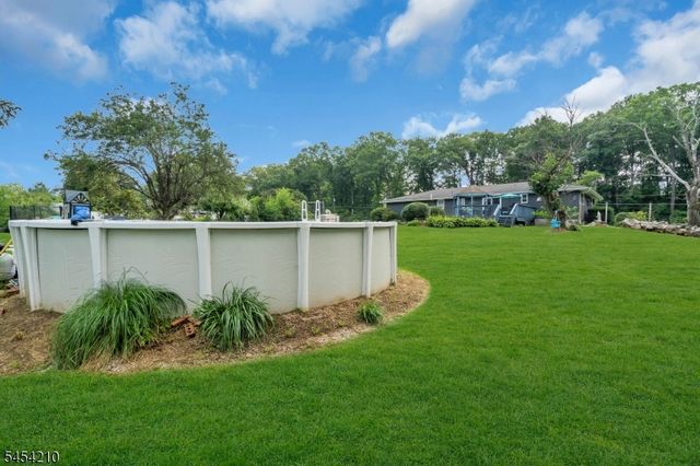 196 Asbury Anderson Road, Franklin Twp., NJ 08802