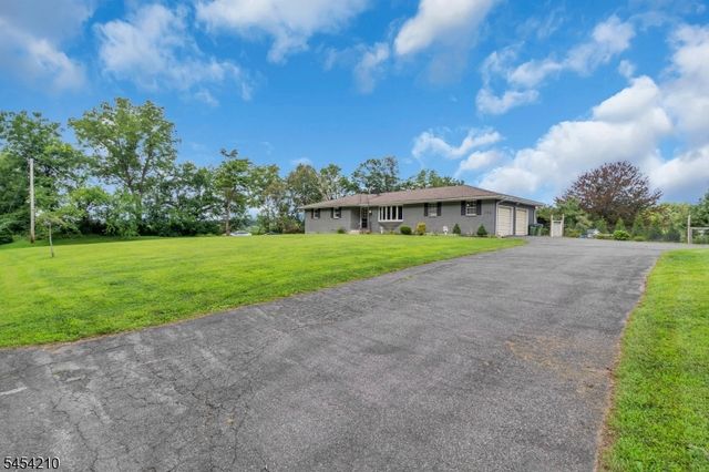 196 Asbury Anderson Road, Franklin Twp., NJ 08802