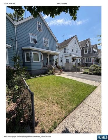 67 Chestnut Street, Rutherford, NJ 07070