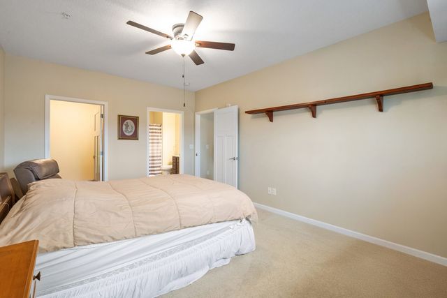 2592 Middle Road 208, Bettendorf, IA 52722