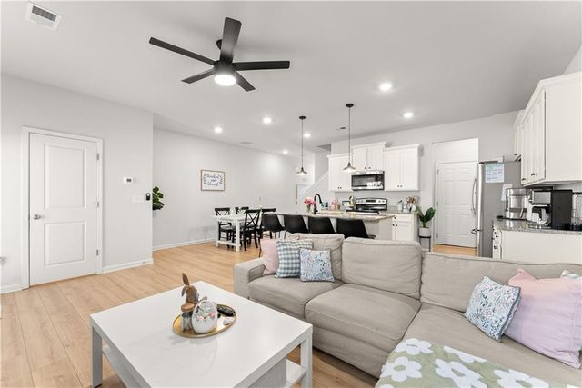 3367 Abbey Way, Gainesville, GA 30507