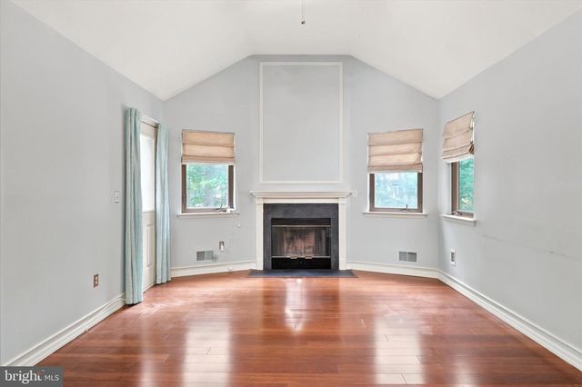 54 SUGARHILL RD, Manahawkin, NJ 08050