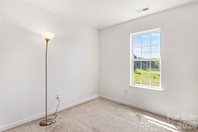 8207 Belmont Stables Drive, Charlotte, NC 28216