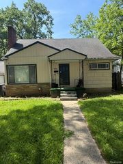 2761 Golfside Lane, Flint, MI 48504