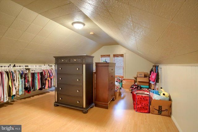 64 E MAIN ST, Elizabethville, PA 17023