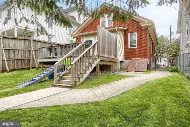 64 E MAIN ST, Elizabethville, PA 17023
