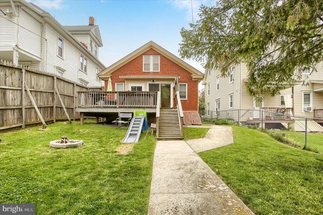 64 E MAIN ST, Elizabethville, PA 17023
