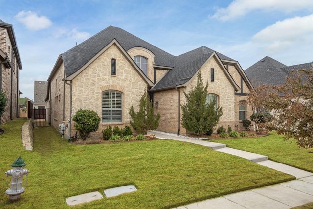 329 Nora Lane, Argyle, TX 76226