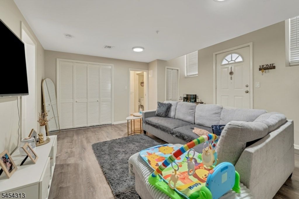 56 Madison St, Newark City, NJ 07105 — photo 3